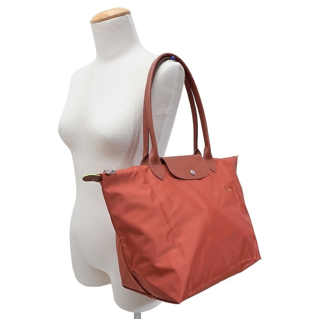 LONGCHAMP LE PLIAGE GREEN系列刺繡肩背水餃包(大/栗子紅)1899-919-404