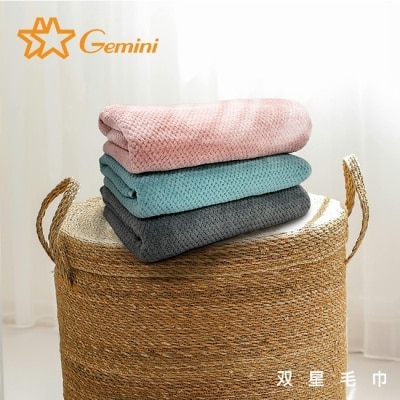 Miine Miine x Gemini 雲感瞬吸速乾浴巾 70x140公分(顏色隨機出貨)