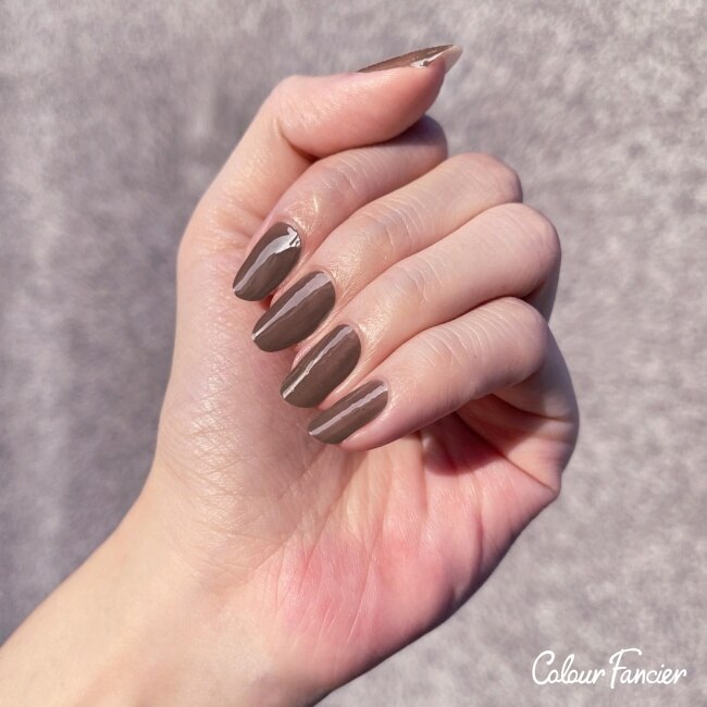 COLOUR FANCIER 高光持久指甲油 (烏木色) (12mL) CU-04