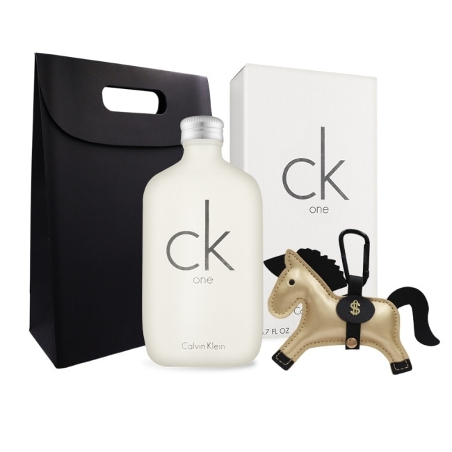 Calvin Klein CK經典香氛限量質感禮 [CK ONE中性淡香水200ml+小馬吊飾+手提袋]-專櫃公司貨